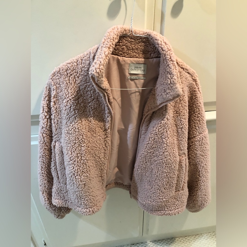 Beautiful, warm Urban Outfitters Sherpa jacket.